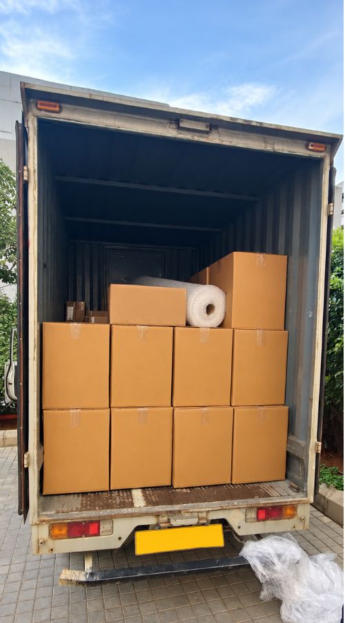 Loading and Unloading by MOVEIT MOVERS